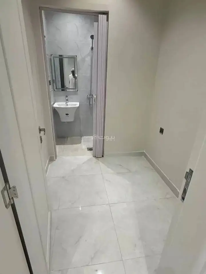4 bedroom apartment in Al Rabwa, Jeddah 9