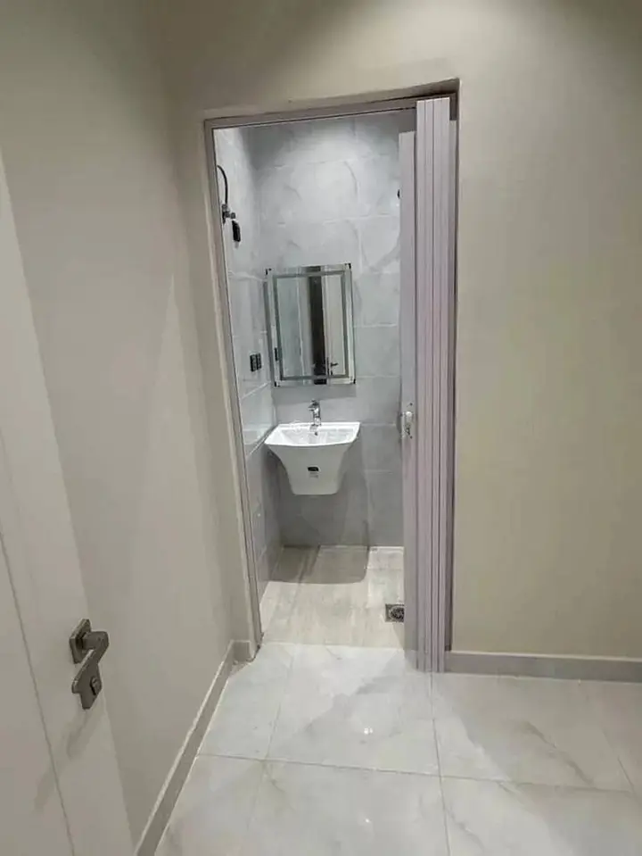 4 bedroom apartment in Al Rabwa, Jeddah 11