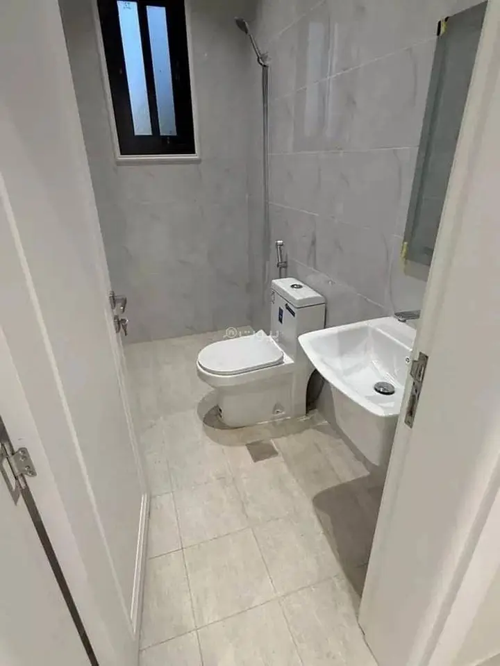 4 bedroom apartment in Al Rabwa, Jeddah 13