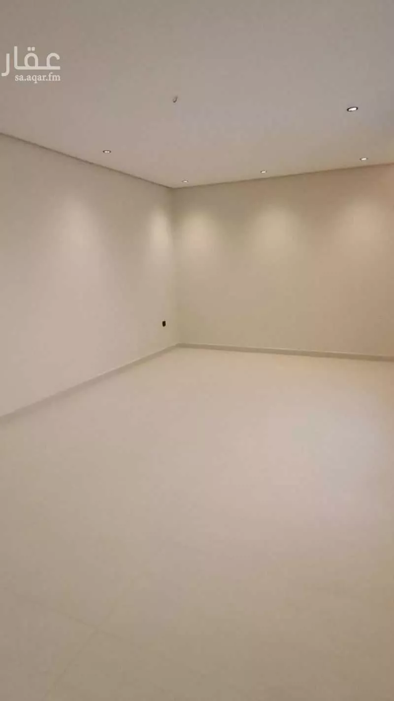 فيلا 6 غرف في ضاحية الملك فهد 12
