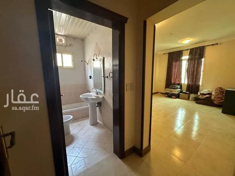 8 bedroom villa in Ash Shati Al Gharbi 5