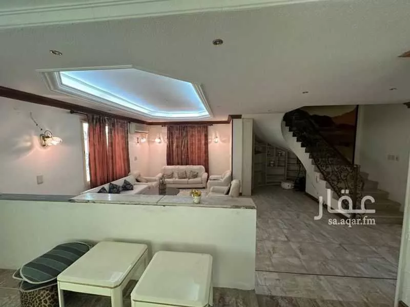 8 bedroom villa in Ash Shati Al Gharbi 9