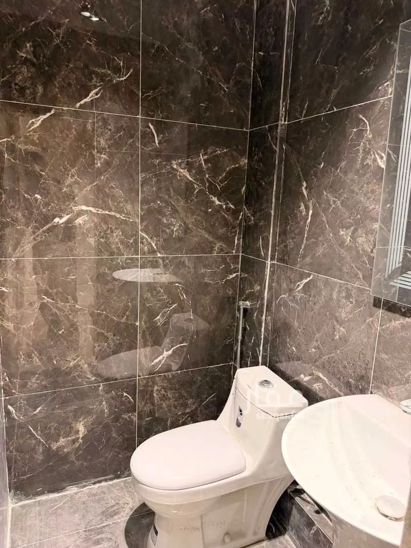 2 bedroom office in Bir Uthman, Madinah 9