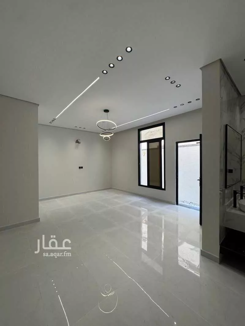 8 bedroom villa in Dahiat King Fahd 2