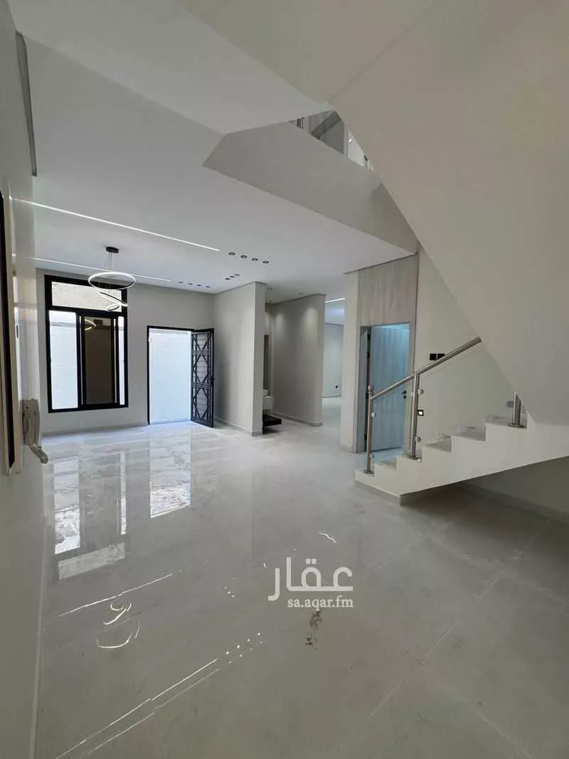 8 bedroom villa in Dahiat King Fahd 3