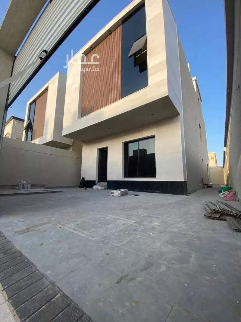 8 bedroom duplex in Dahiat King Fahd 2