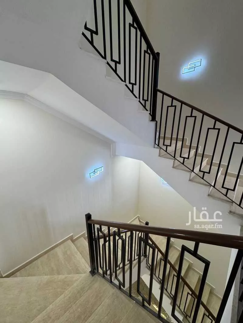 8 bedroom duplex in Dahiat King Fahd 12