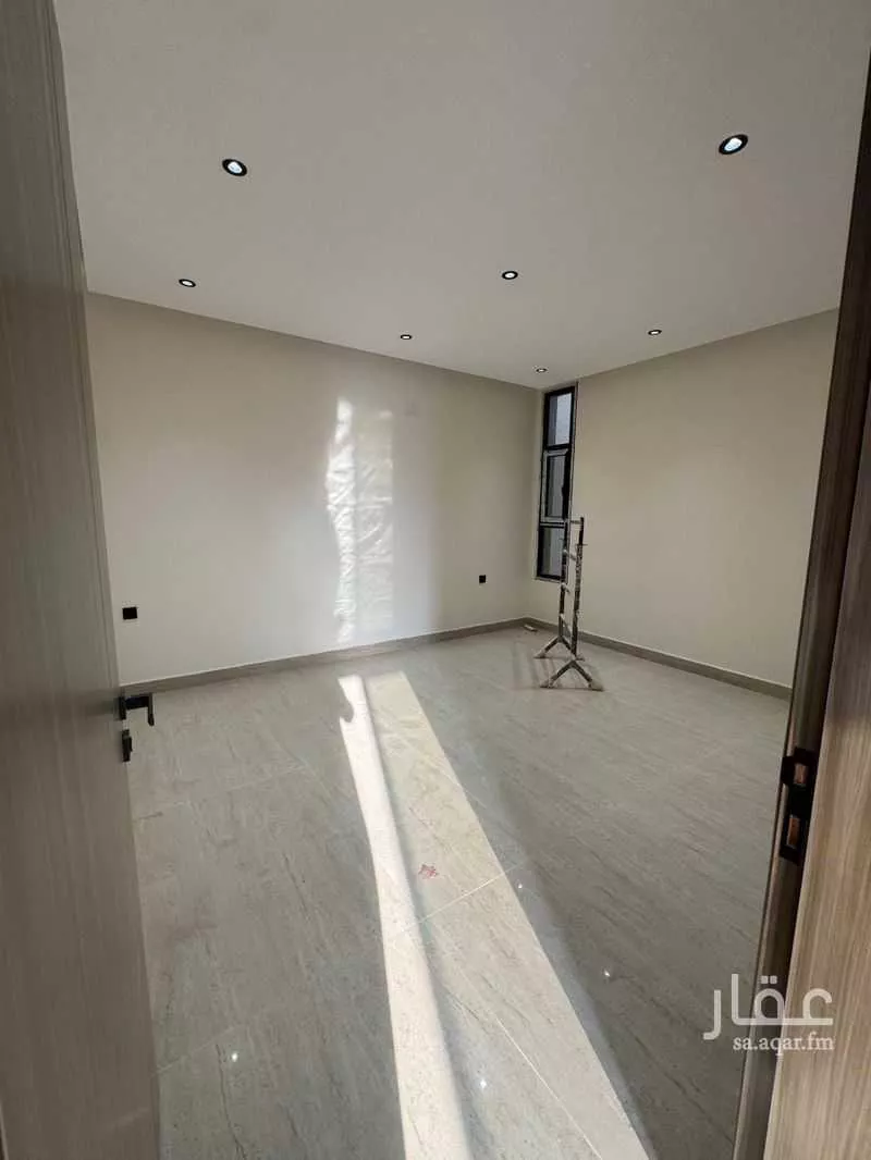 8 bedroom duplex in Dahiat King Fahd 16