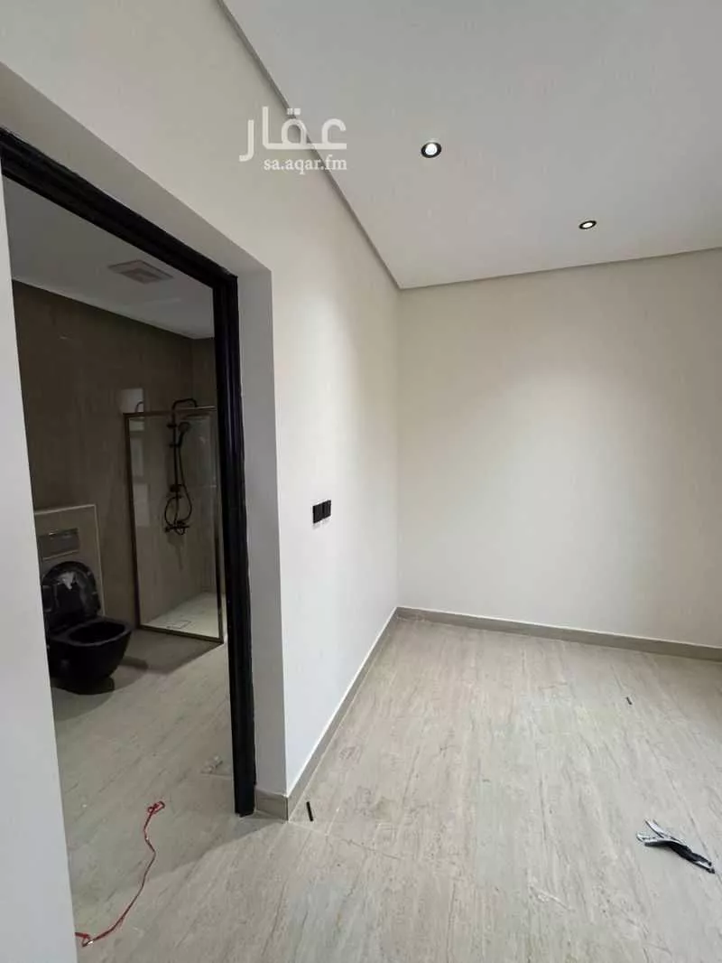 8 bedroom duplex in Dahiat King Fahd 18