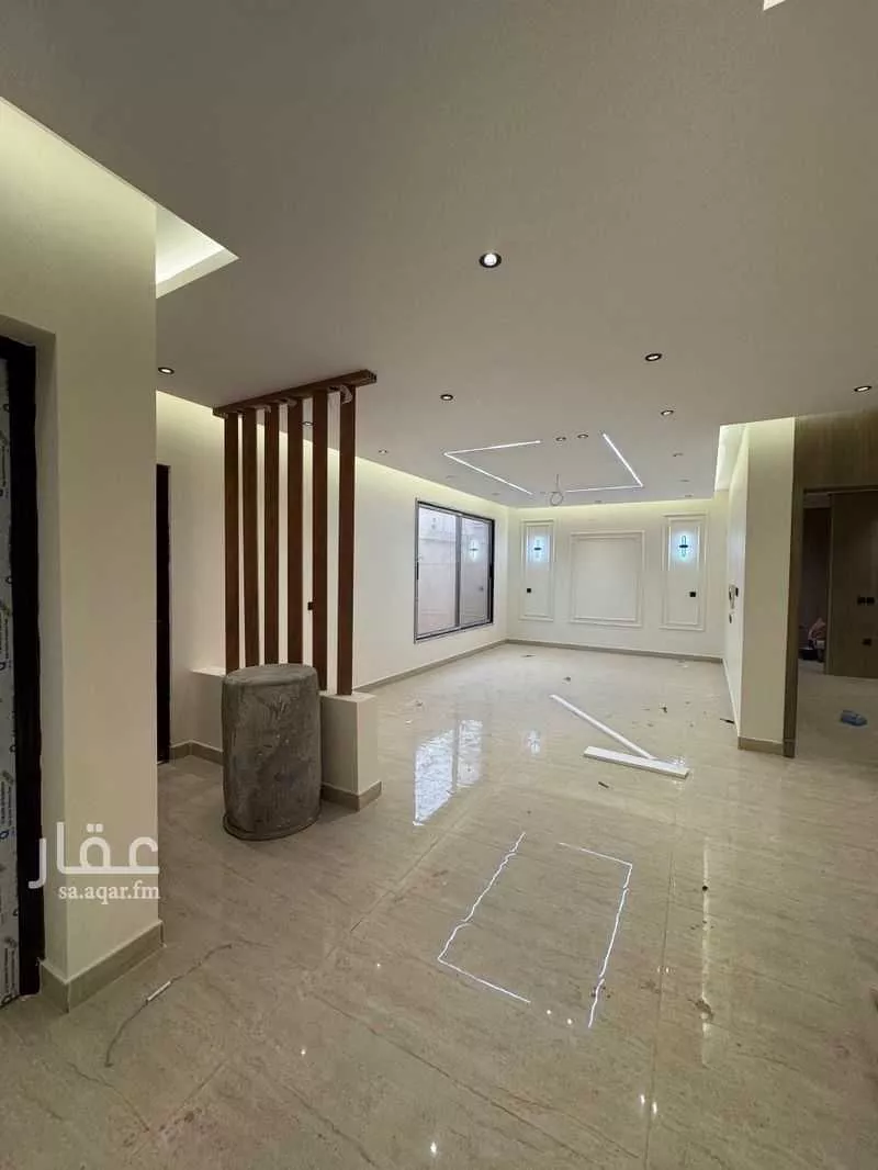8 bedroom duplex in Dahiat King Fahd 7