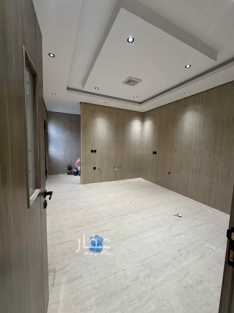 8 bedroom duplex in Dahiat King Fahd 9