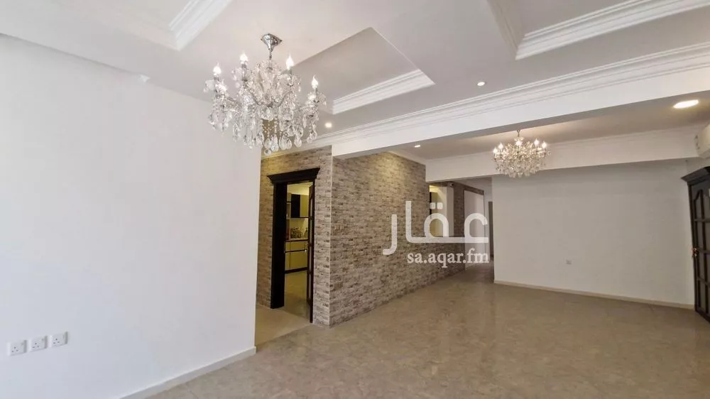 4 bedroom apartment in Al Safaa, Eastern Province 3
