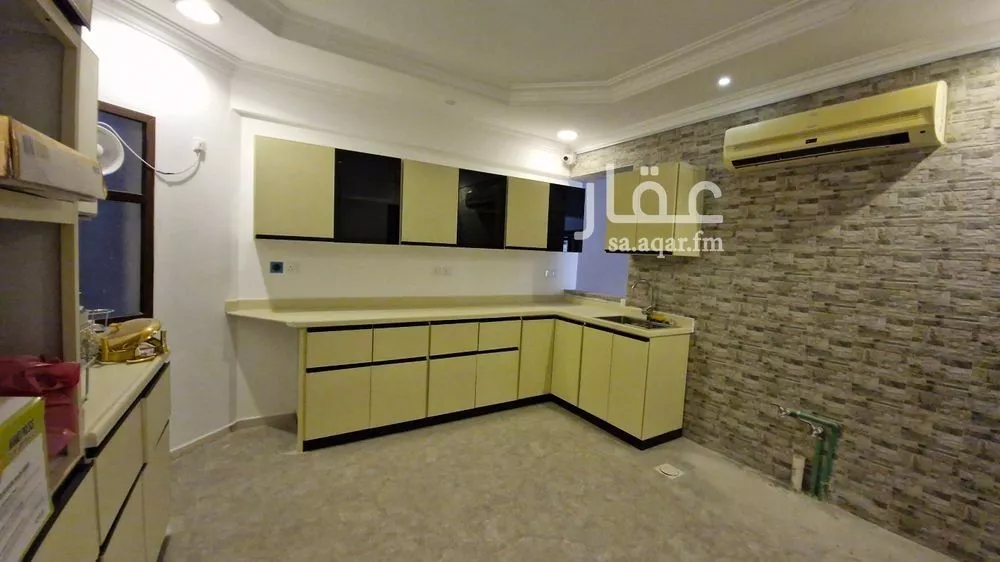 4 bedroom apartment in Al Safaa, Eastern Province 6