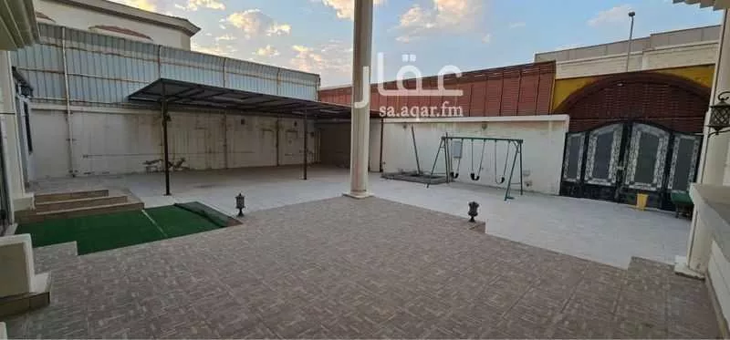 8 bedroom villa in Uhud 14