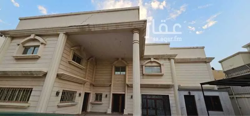 8 bedroom villa in Uhud 20