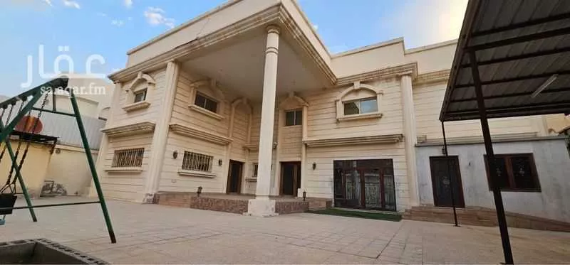 8 bedroom villa in Uhud 26