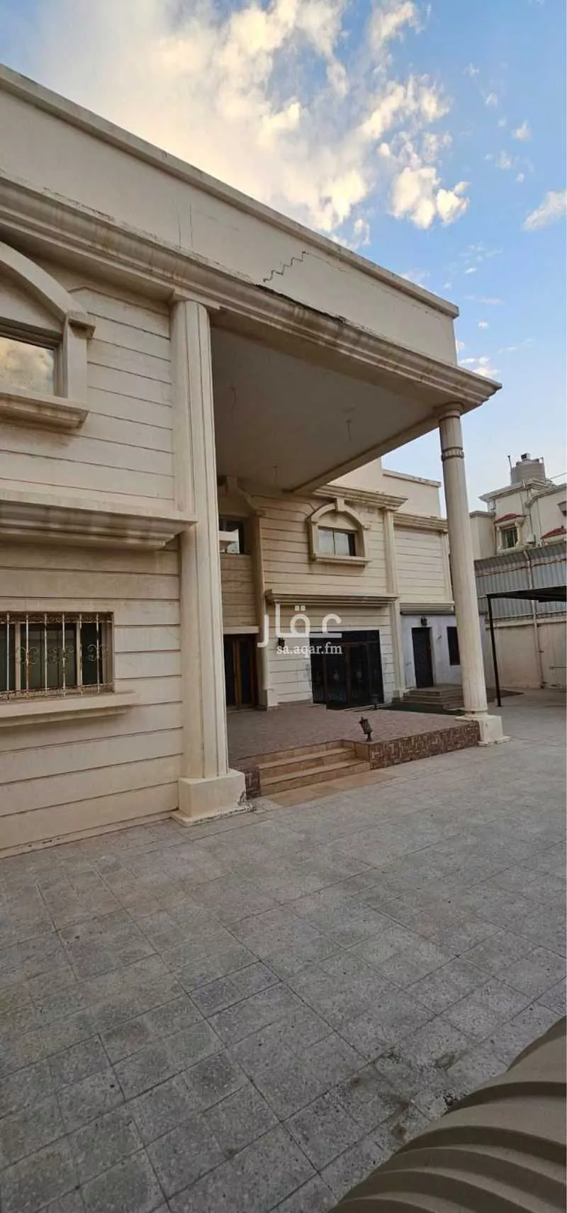 8 bedroom villa in Uhud 5