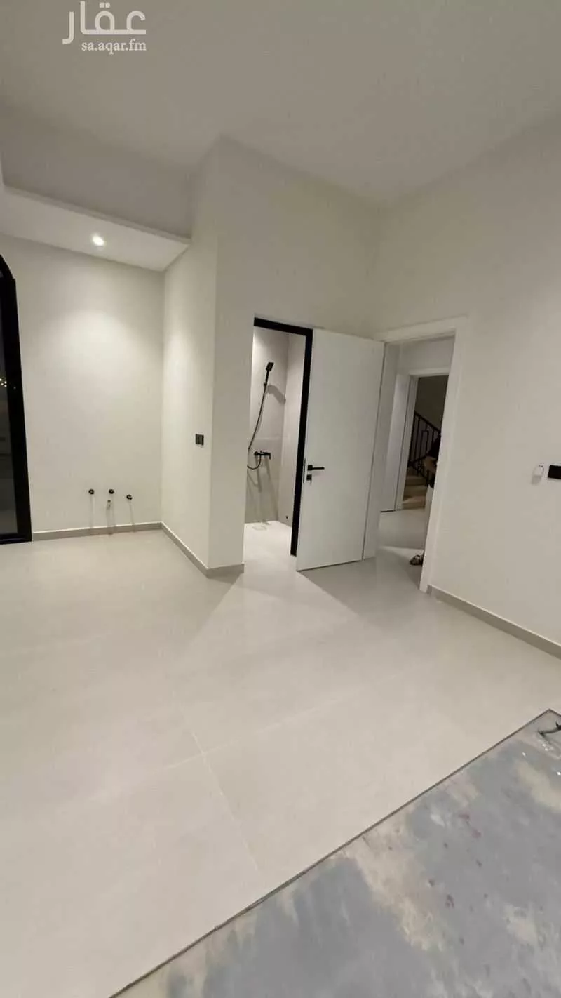 دور 1 غرف في الشرق 6