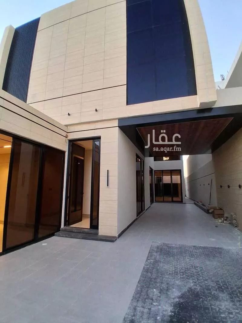 6 bedroom villa in Ash Shulah 15