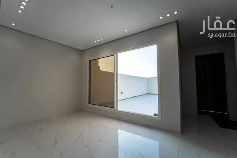 8 bedroom villa in Al Amal 11