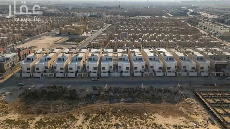 8 bedroom villa in Al Amal 15