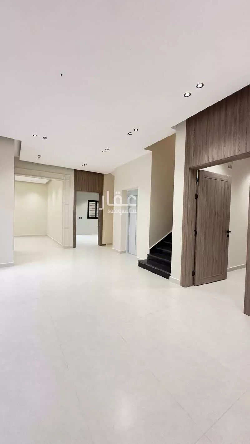 8 bedroom villa in Dahiat King Fahd 5