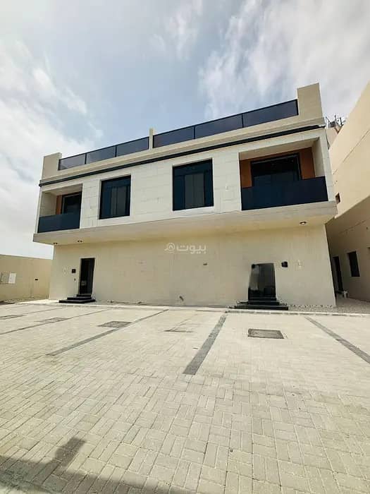 3 bedroom apartment in As Sawari, Eastern Province 2