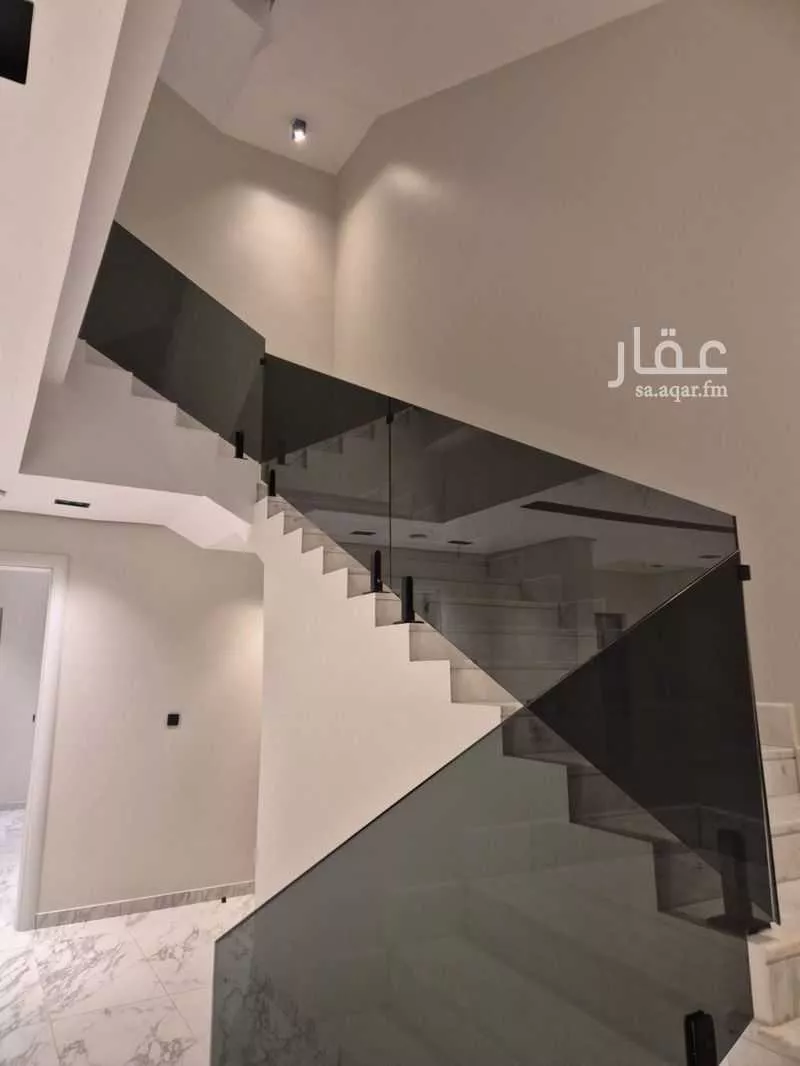 فيلا 8 غرف في الفنار 18