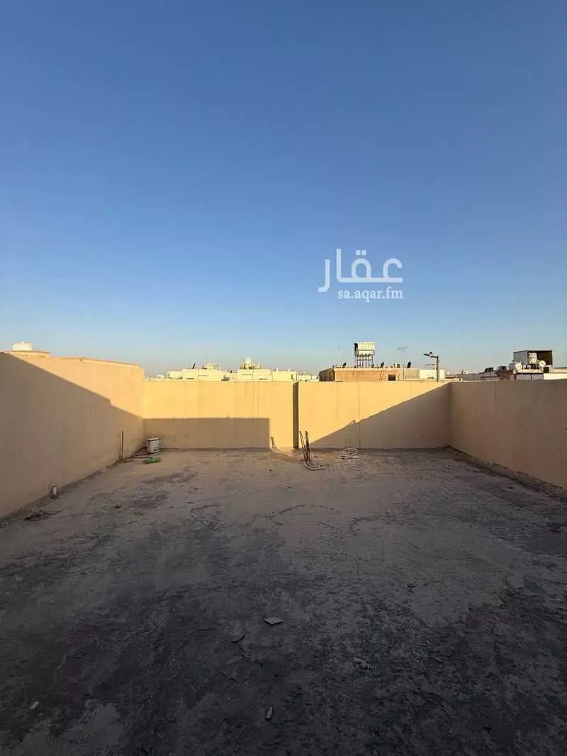 فيلا 8 غرف في بدر 7