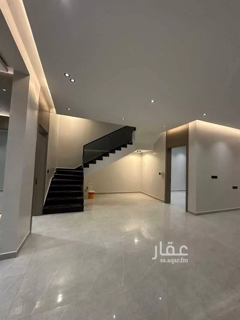 فيلا 9 غرف في ضاحية الملك فهد 15
