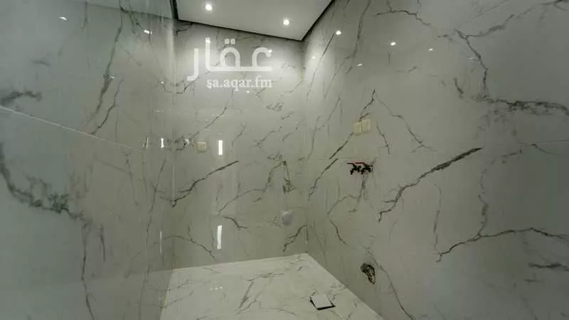 فيلا 7 غرف في الأمل 8