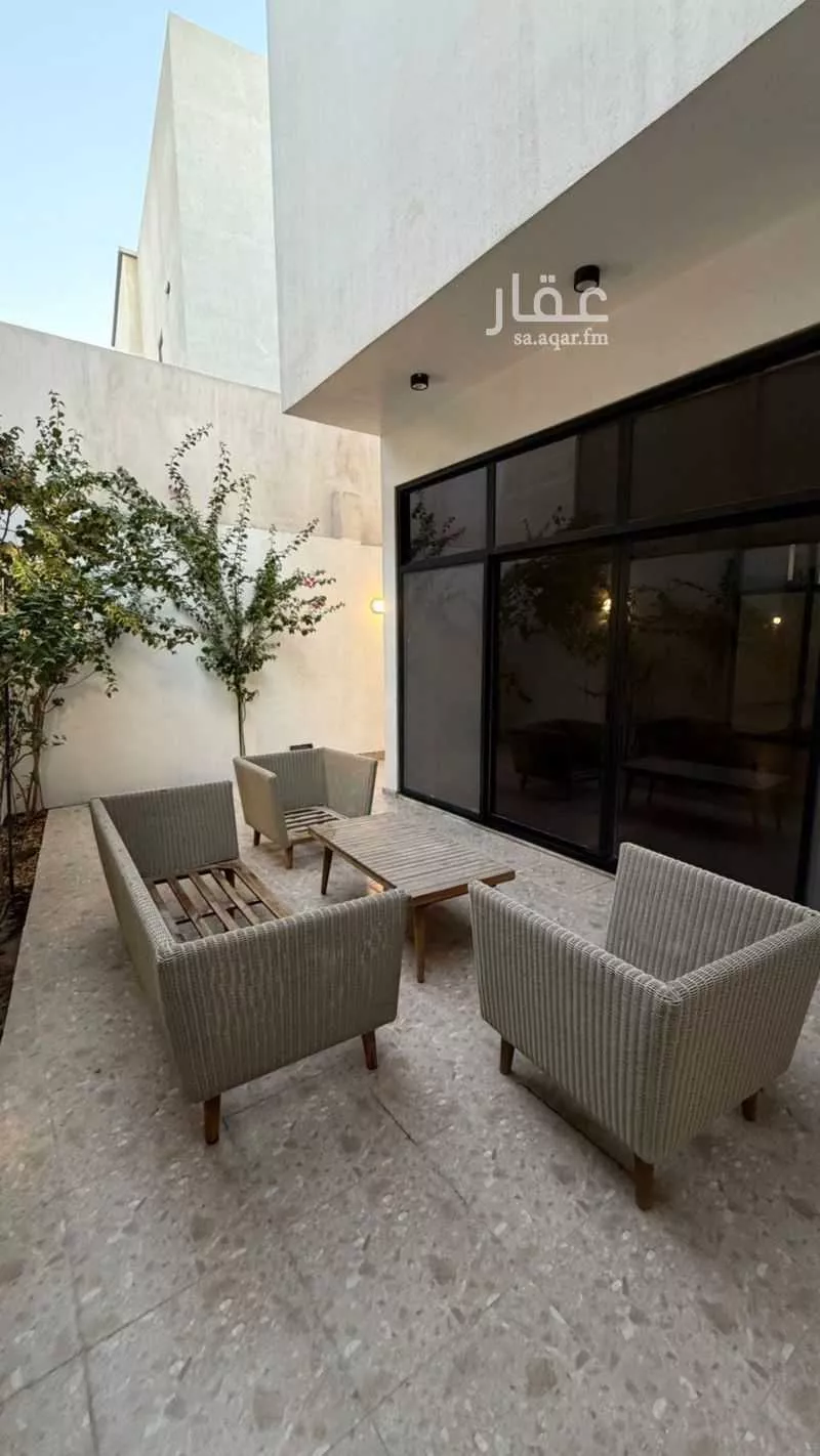 9 bedroom villa in Al Anwar 7