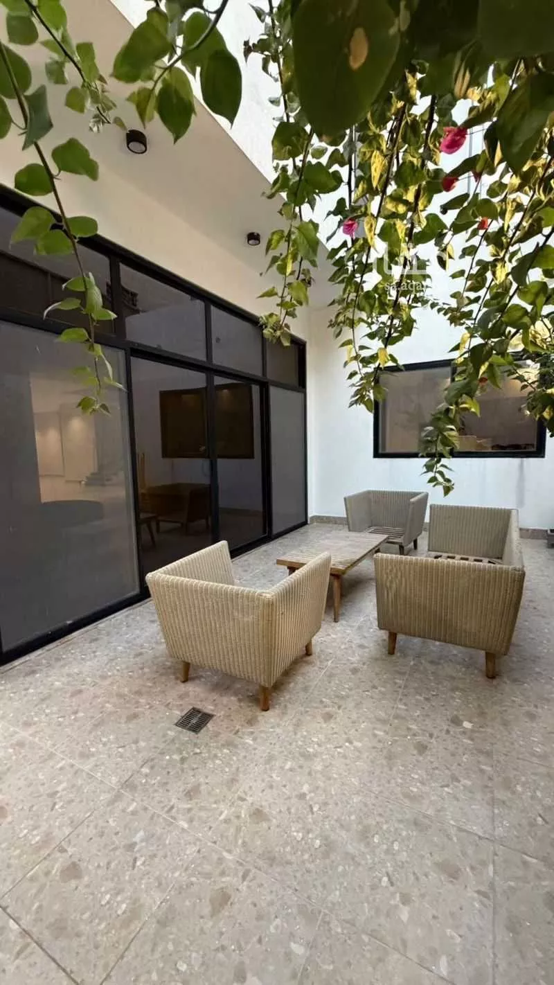 9 bedroom villa in Al Anwar 8