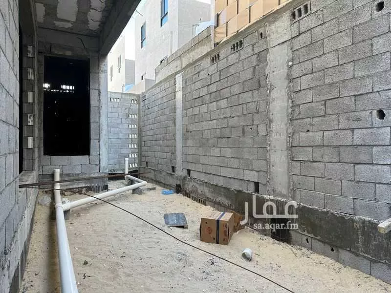فيلا 6 غرف في الأمل 9