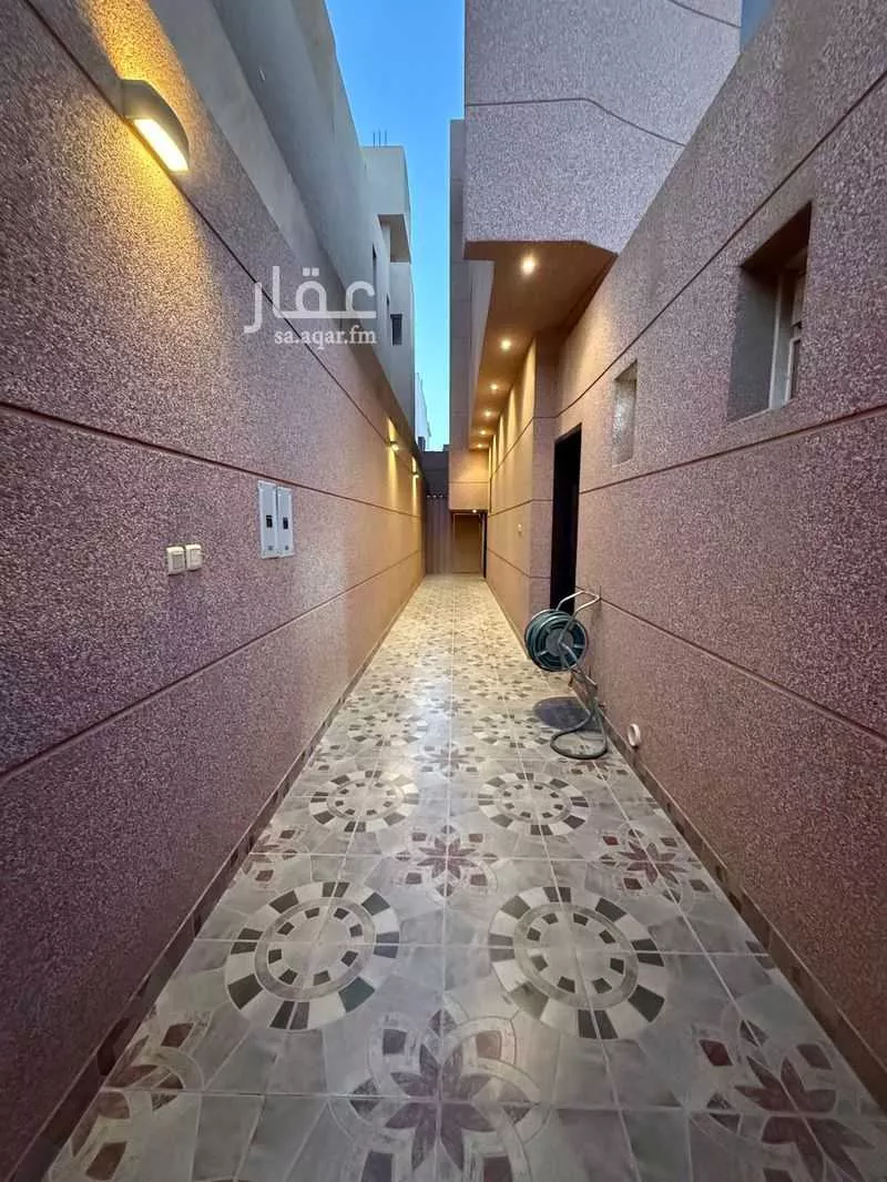 4 bedroom villa in Irqah, Riyadh 17