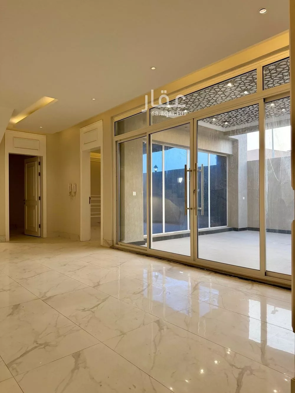 5 bedroom villa in Ash Shulah 3