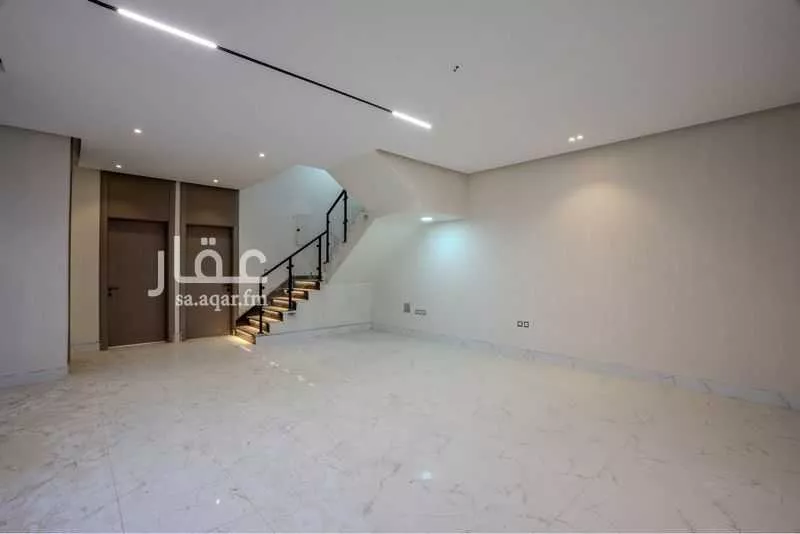فيلا 7 غرف في ضاحية الملك فهد 13