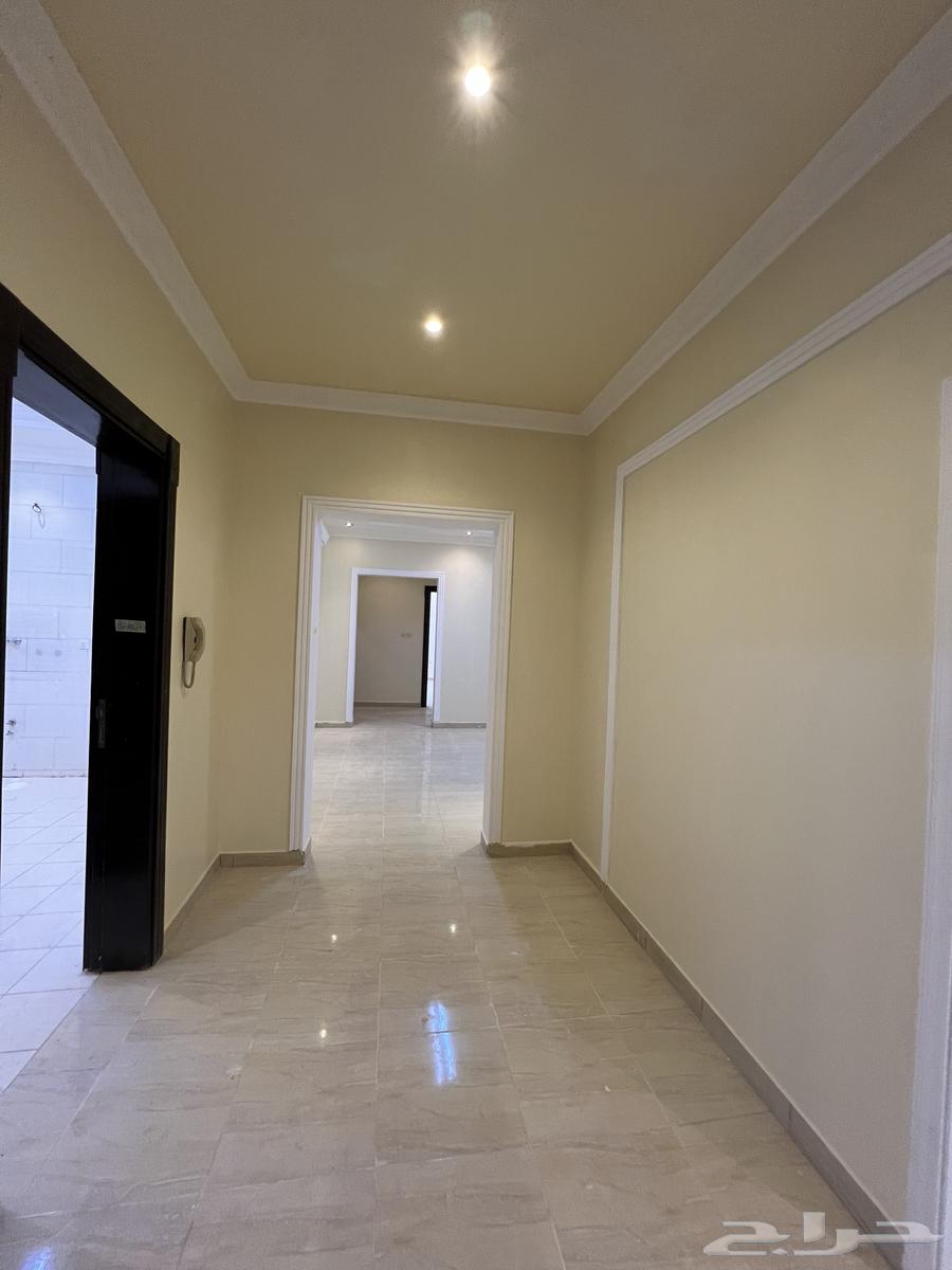 5 bedroom apartment in King Fahd, Madinah 12