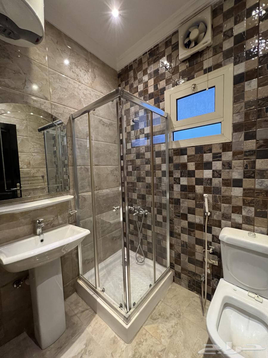 5 bedroom apartment in King Fahd, Madinah 4