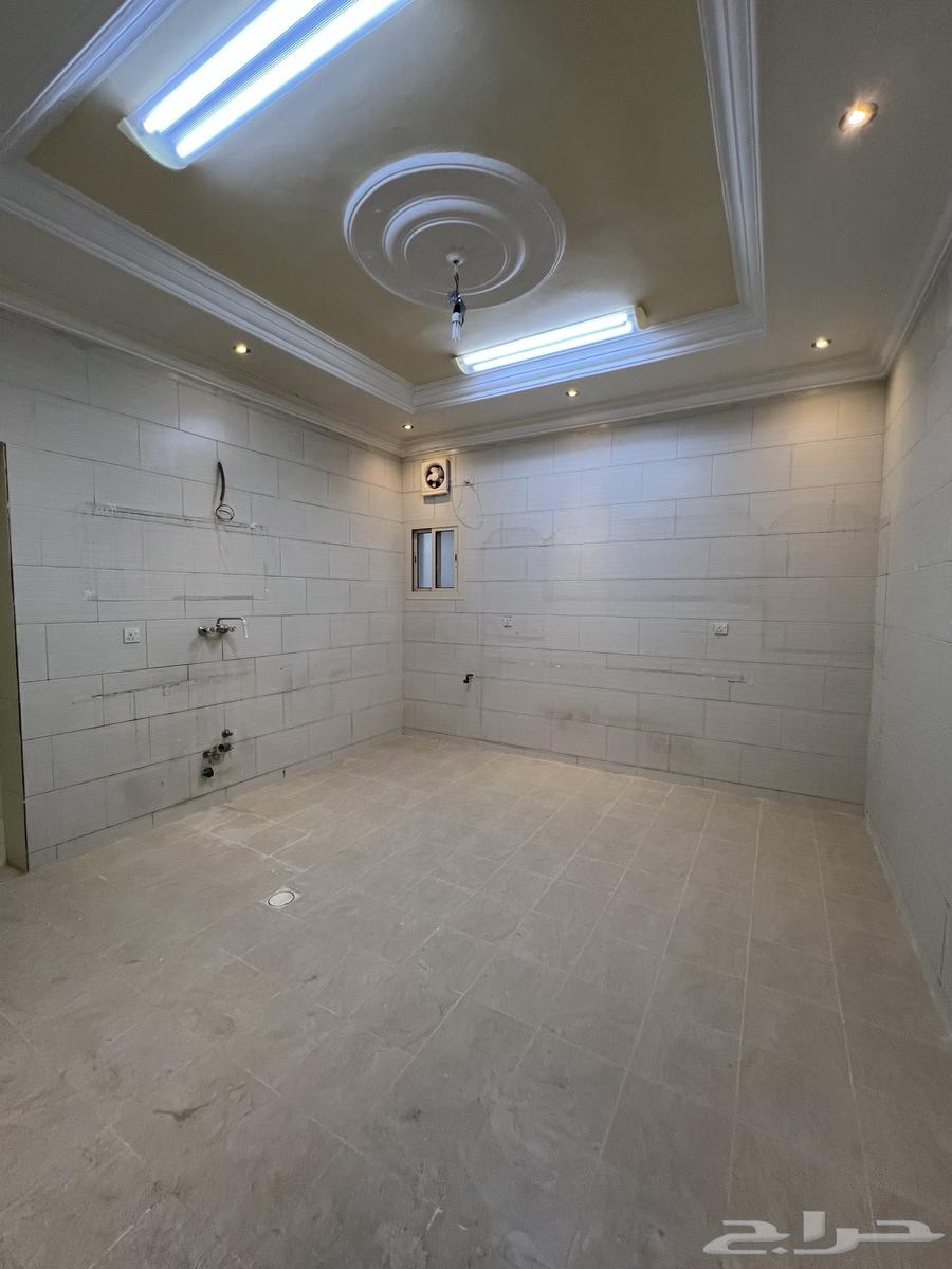 5 bedroom apartment in King Fahd, Madinah 8