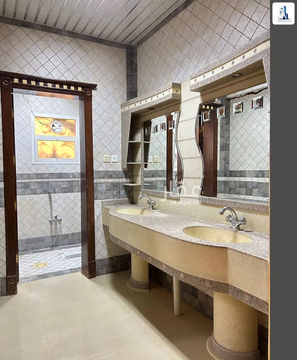 5 bedroom villa in Al Salam, Riyadh 4