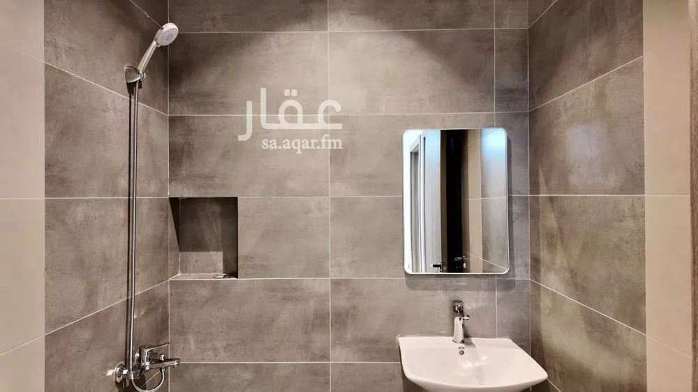 3 bedroom apartment in Bani Malik, Jeddah 7