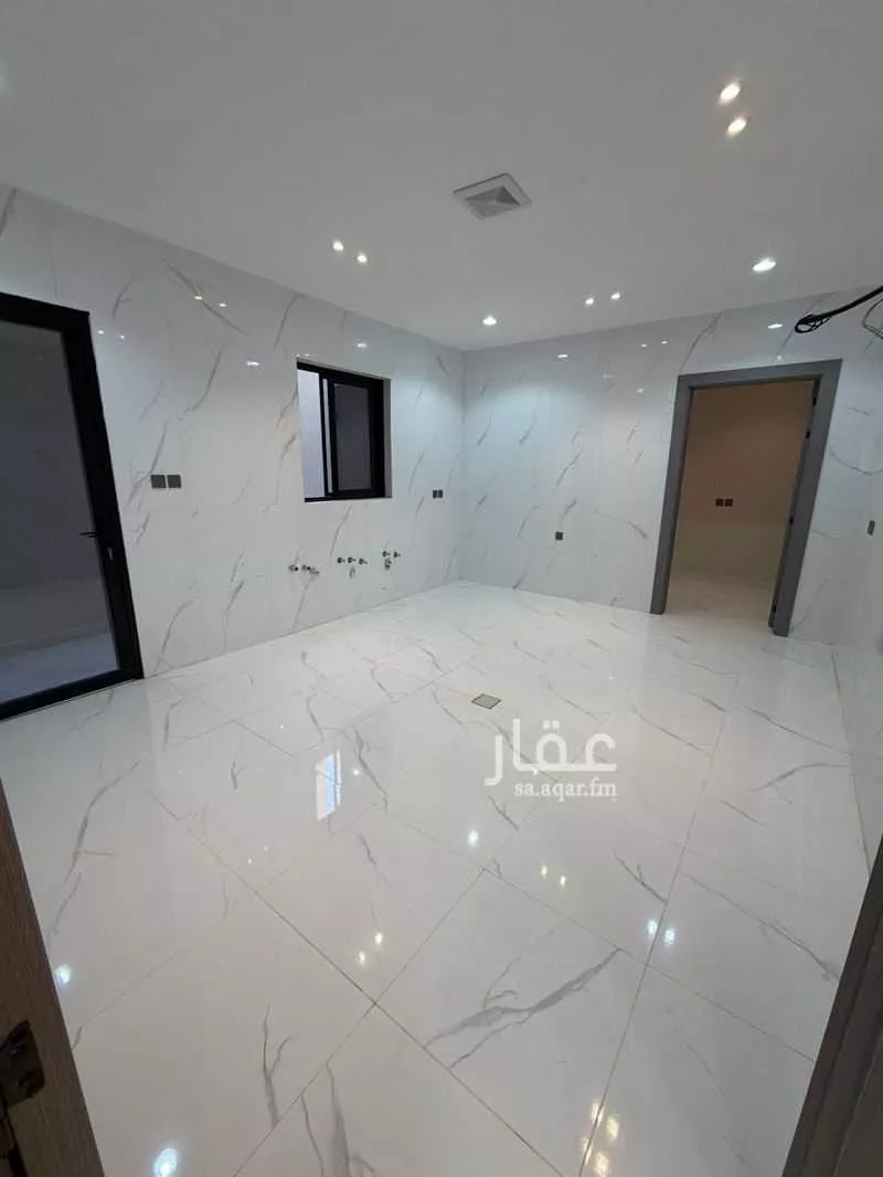 6 bedroom villa in Ash Shulah 11