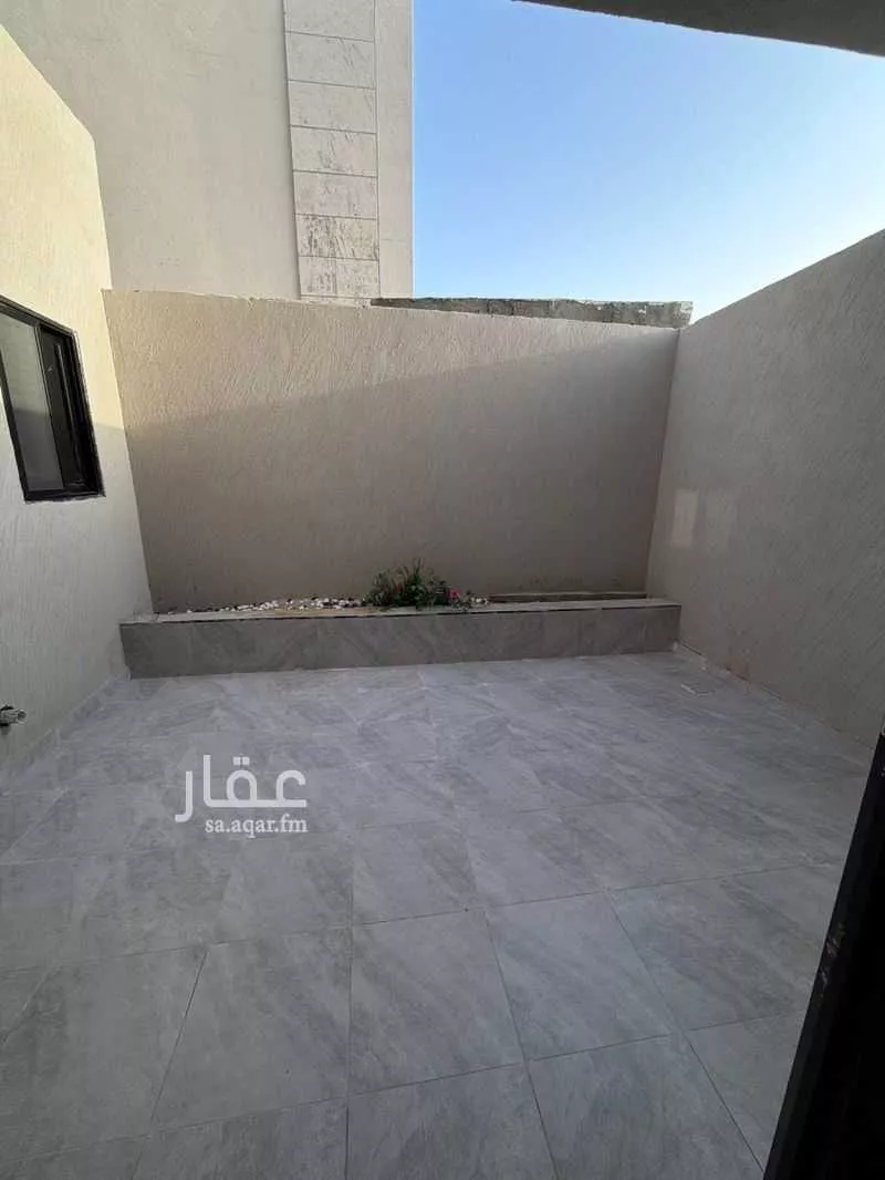 6 bedroom villa in Ash Shulah 9