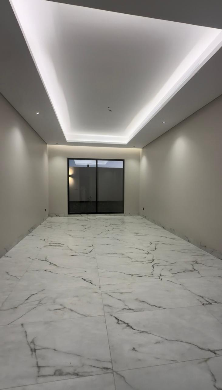 5 bedroom villa in Al Buhayrat, Jeddah 10