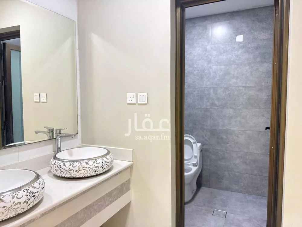 4 bedroom villa in Al Amwaj, Eastern Province 8