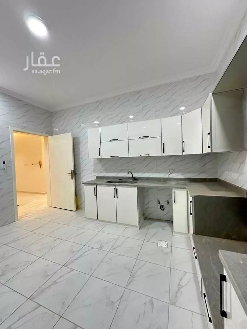 4 bedroom apartment in Mudhainib, Madinah 2
