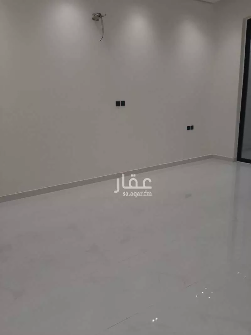 5 bedroom villa in Dahiat King Fahd 5