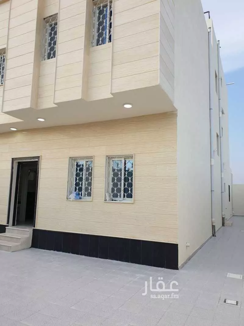 فيلا 6 غرف في ضاحية الملك فهد 5