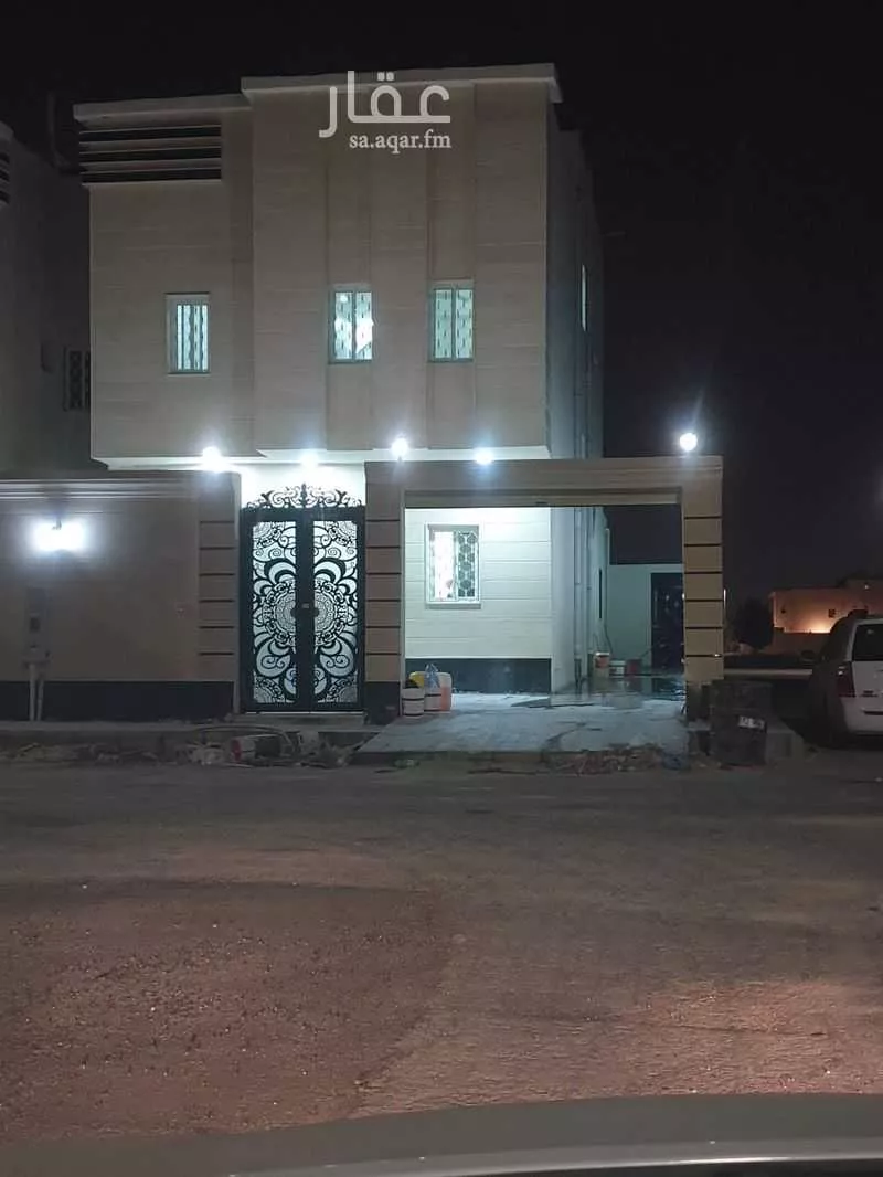 فيلا 6 غرف في ضاحية الملك فهد 7